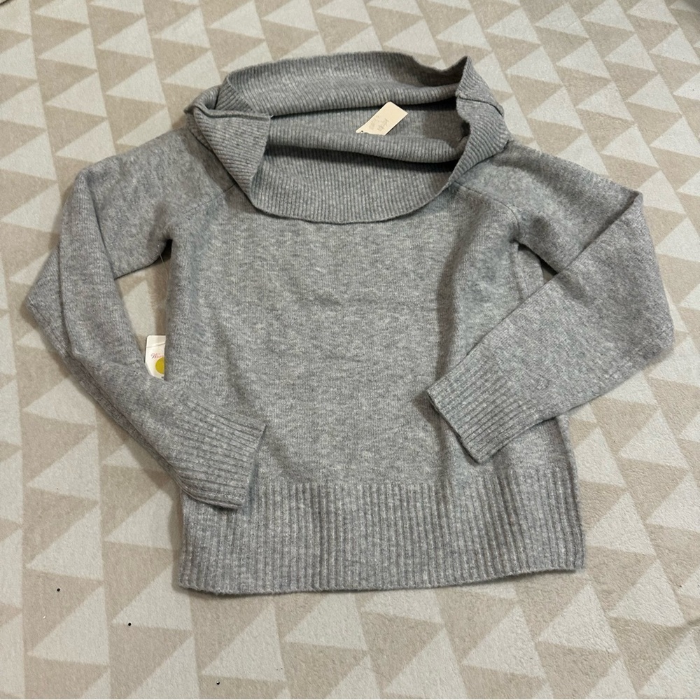 Lucky brand light heather grey Women's Off the Shoulder Sweater